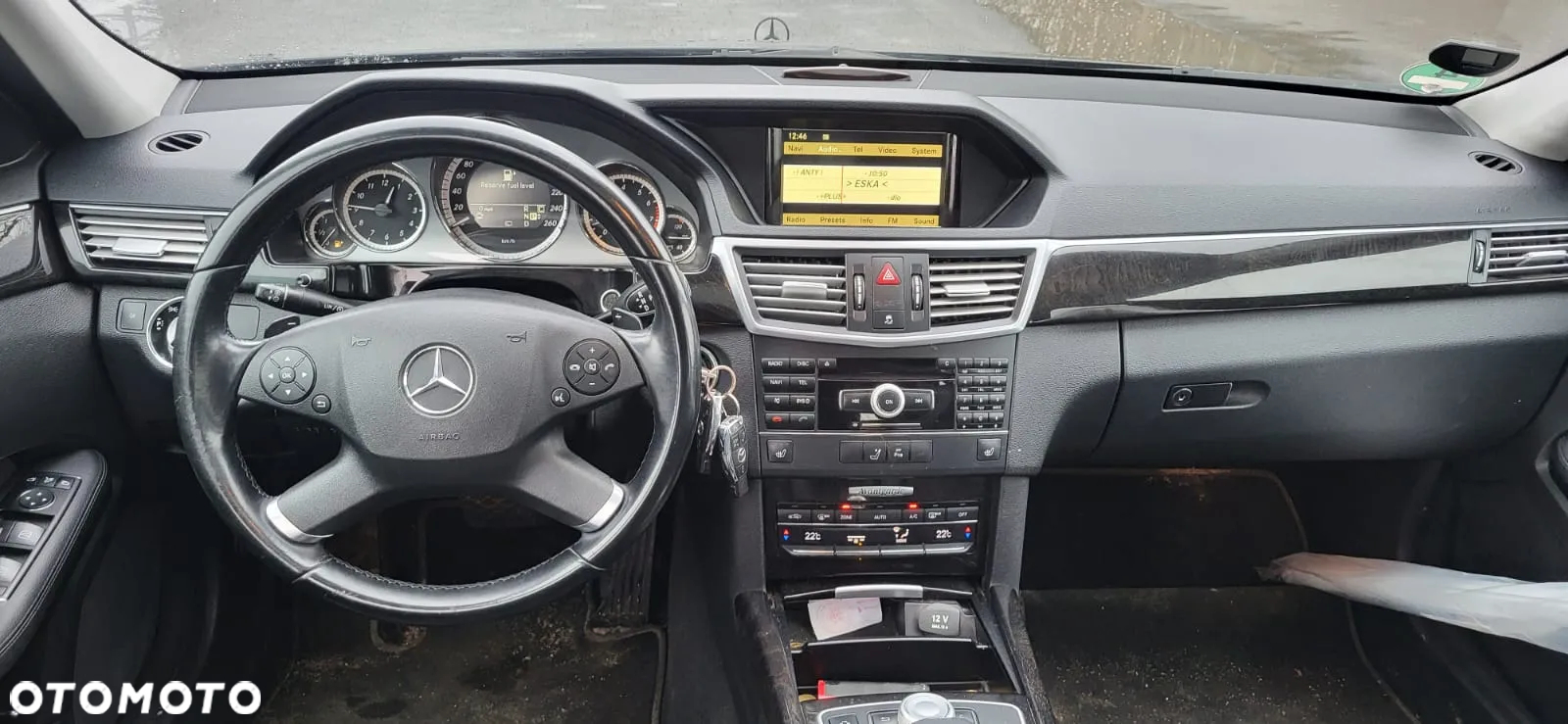 Mercedes-Benz Klasa E 350 T CGI BlueEFFICIENCY 7G-TRONIC Avantgarde - 13