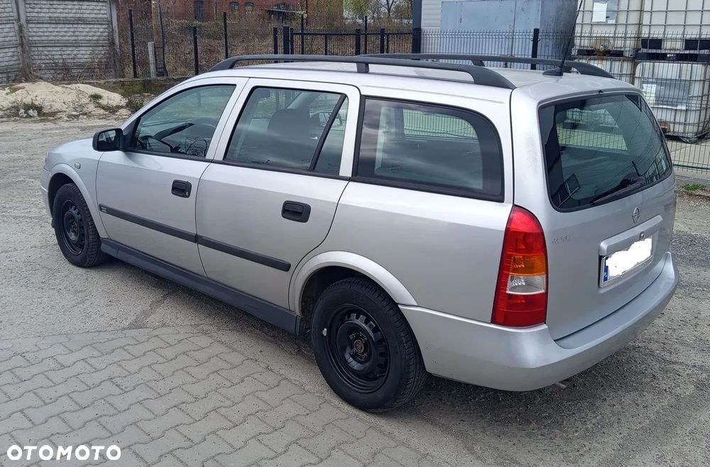 Opel Astra - 4