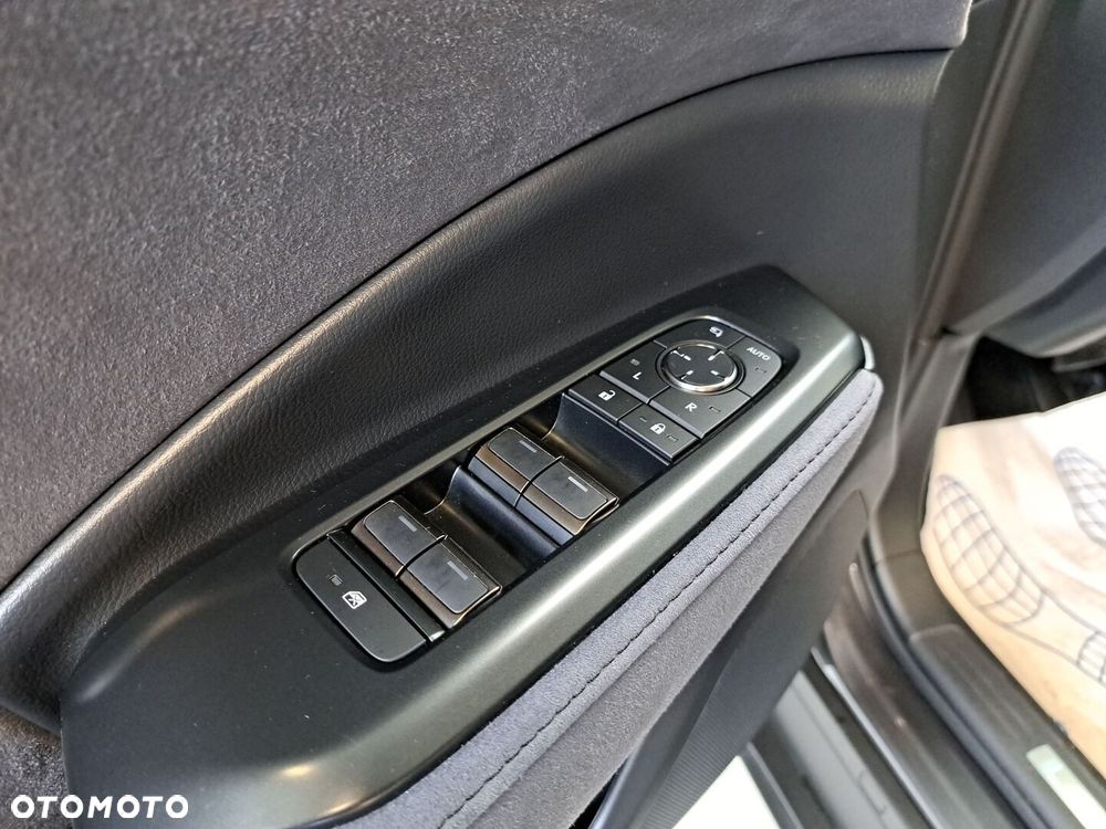 Lexus LBX 1.5 Hybrid Original Edition AWD - 30