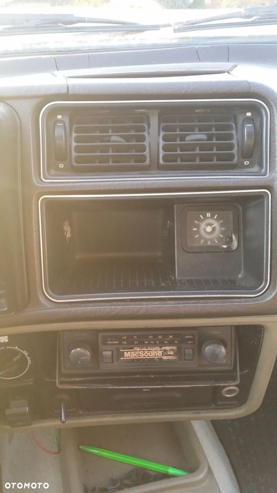 Ford Sierra 1.6 LX - 9