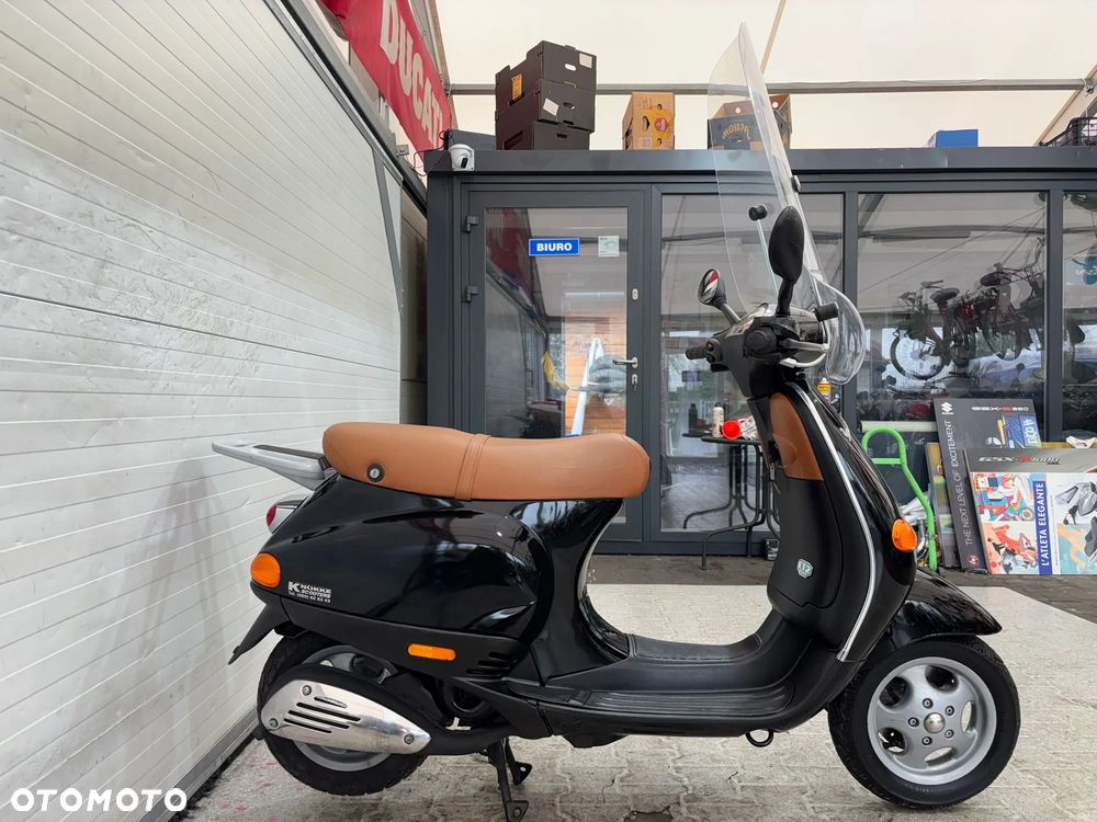 Piaggio Vespa - 27