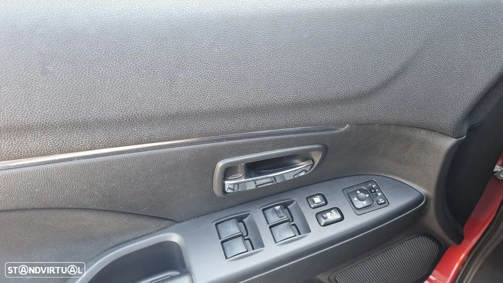 Mitsubishi ASX 1.6 MIVEC Intense Connect Edition - 16