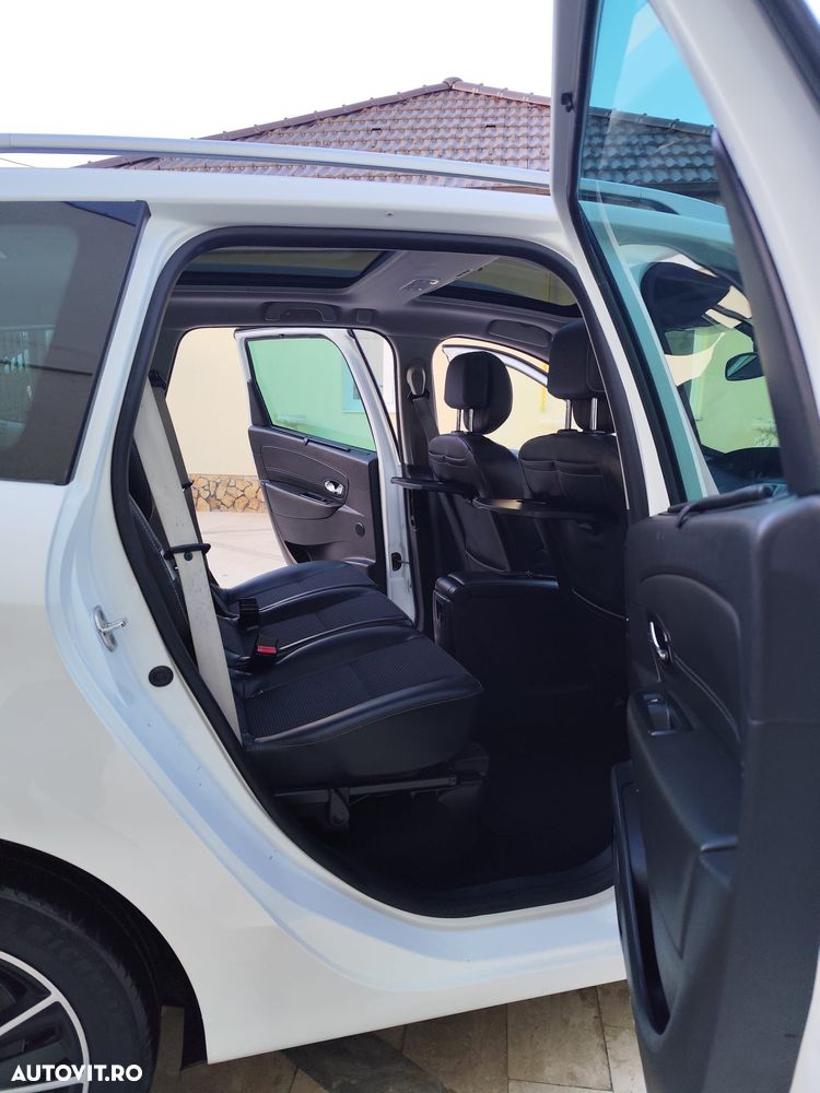 Renault Grand Scenic - 9