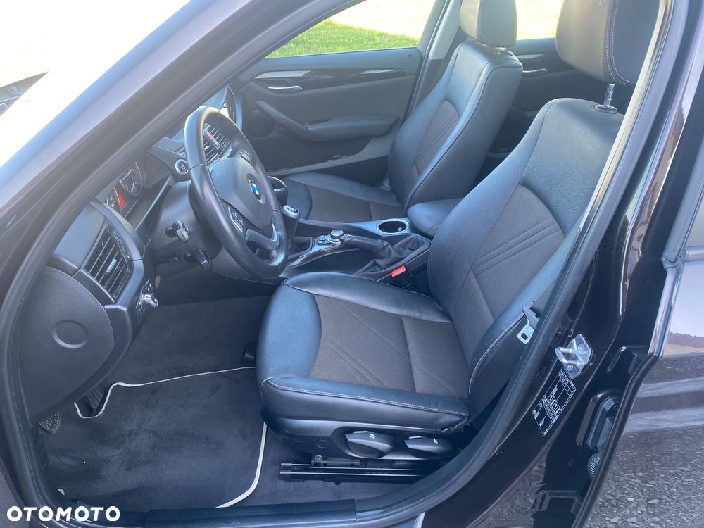 BMW X1 sDrive18d xLine - 9