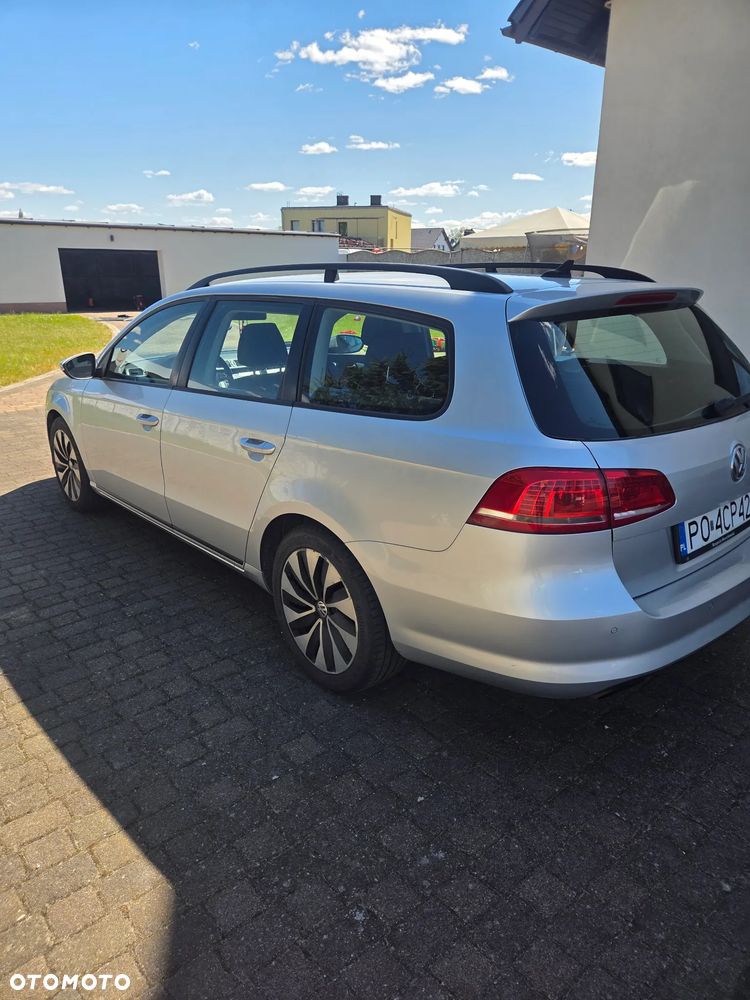 Volkswagen Passat 2.0 TDI Comfortline DSG - 5