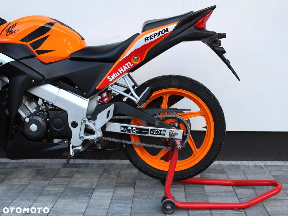 Honda CBR - 8