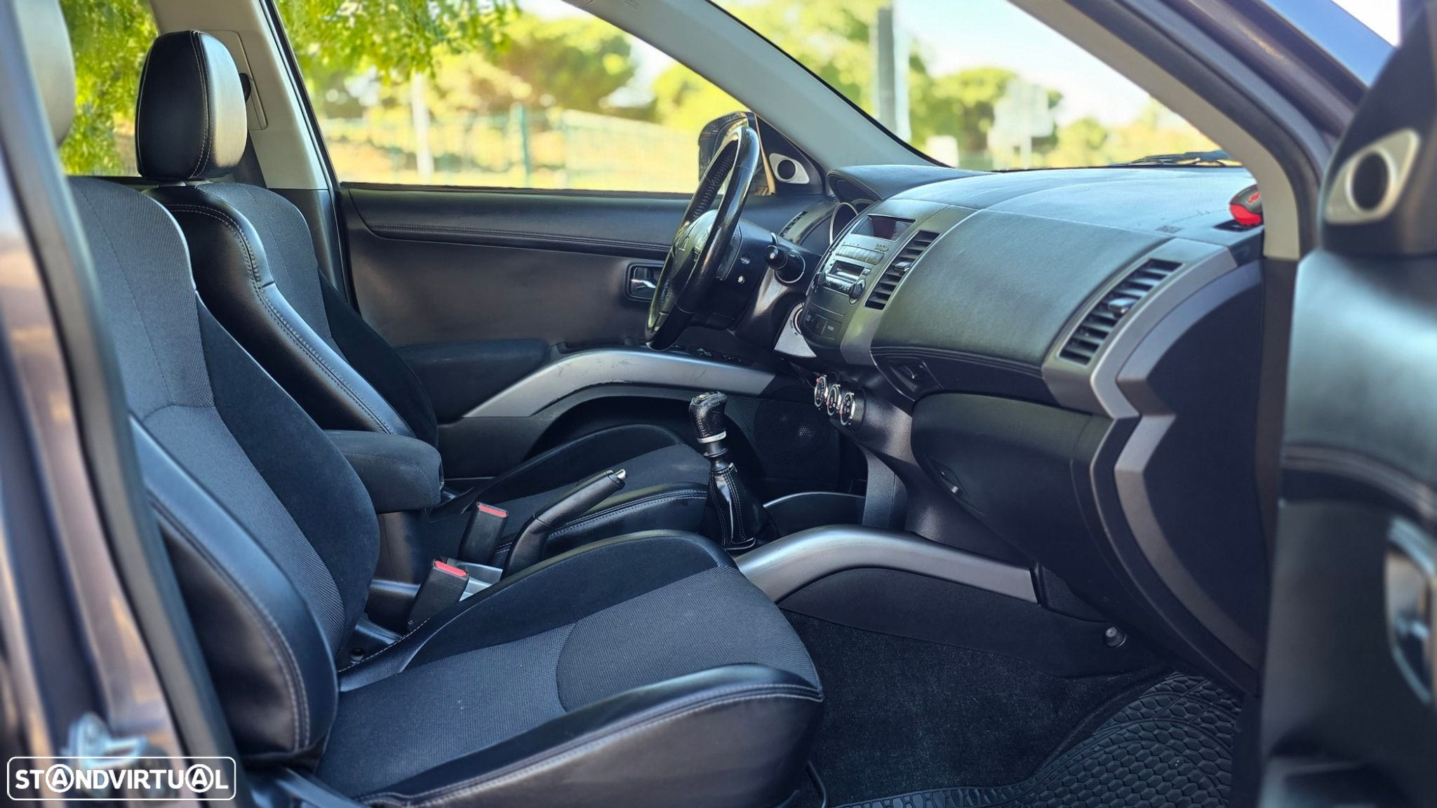Mitsubishi Outlander 2.2 DI-D Instyle - 12