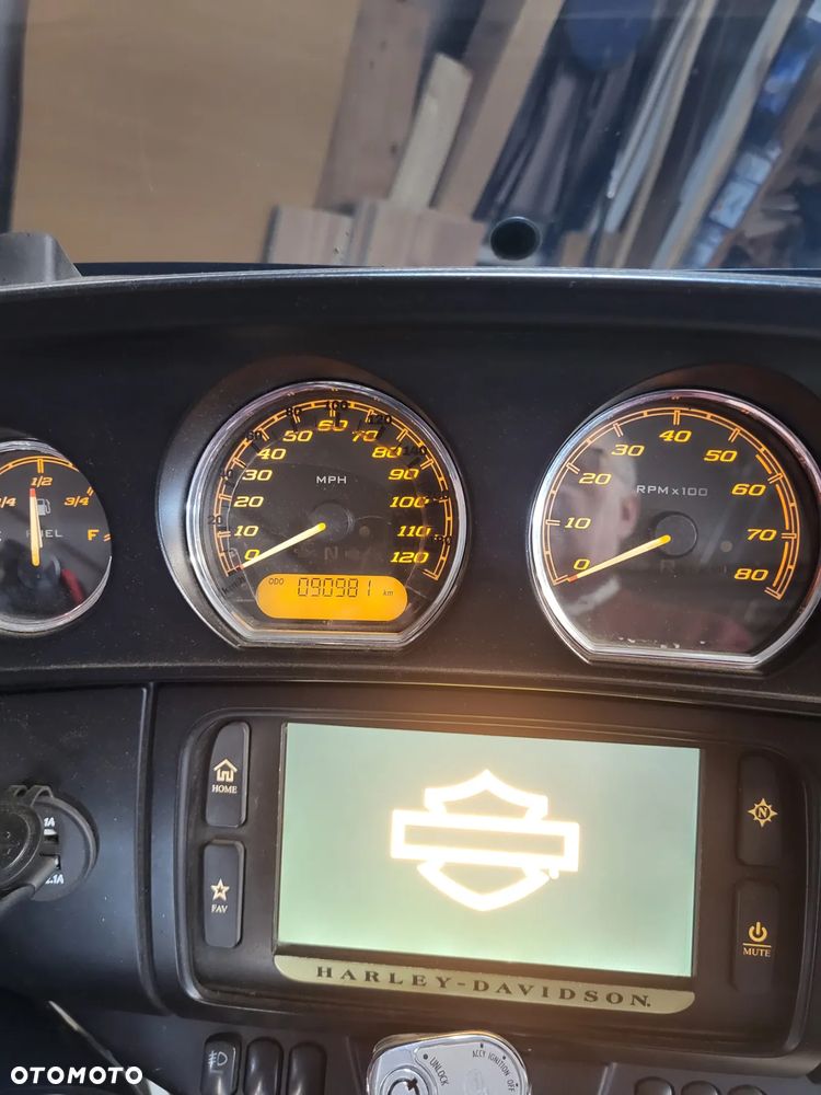 Harley-Davidson FLHTCU Ultra - 5