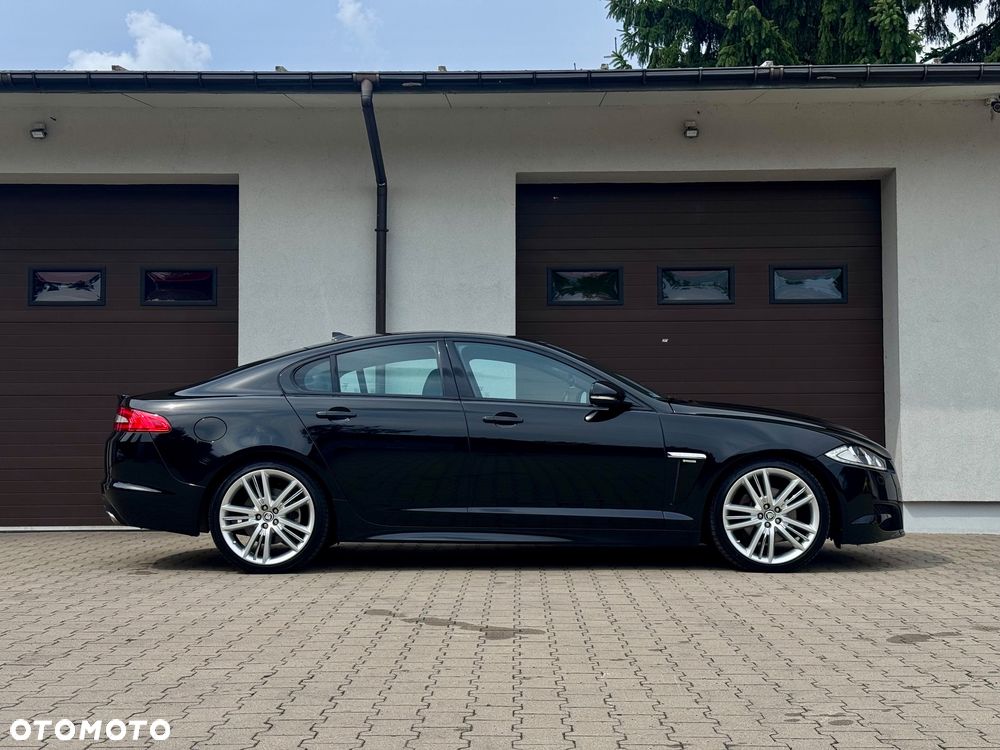 Jaguar XF 2.2 D R-Sport - 8