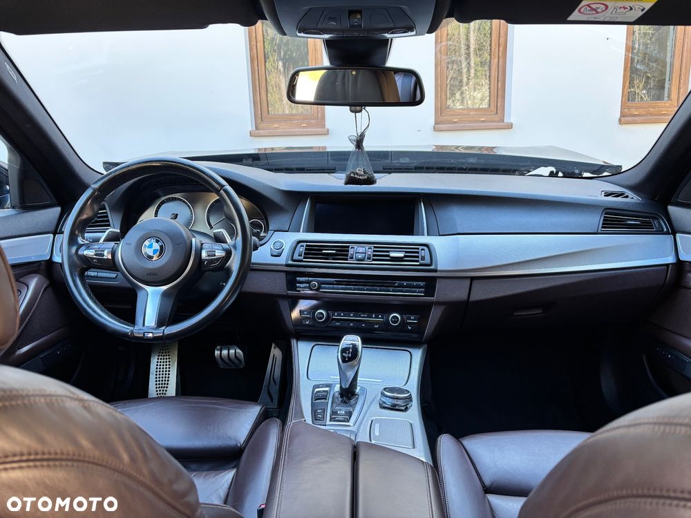 BMW Seria 5 530d xDrive Luxury Line - 3