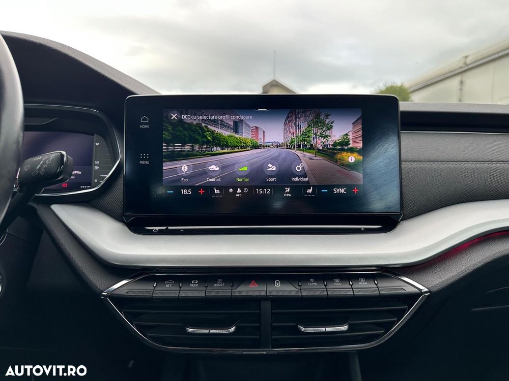 Skoda Octavia Combi 2.0 TDI DSG First Edition - 20