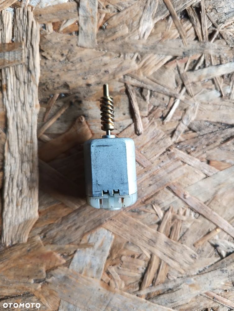 Silniczek zamka drzwi Renault Megane III Laguna III Scenic III - 1