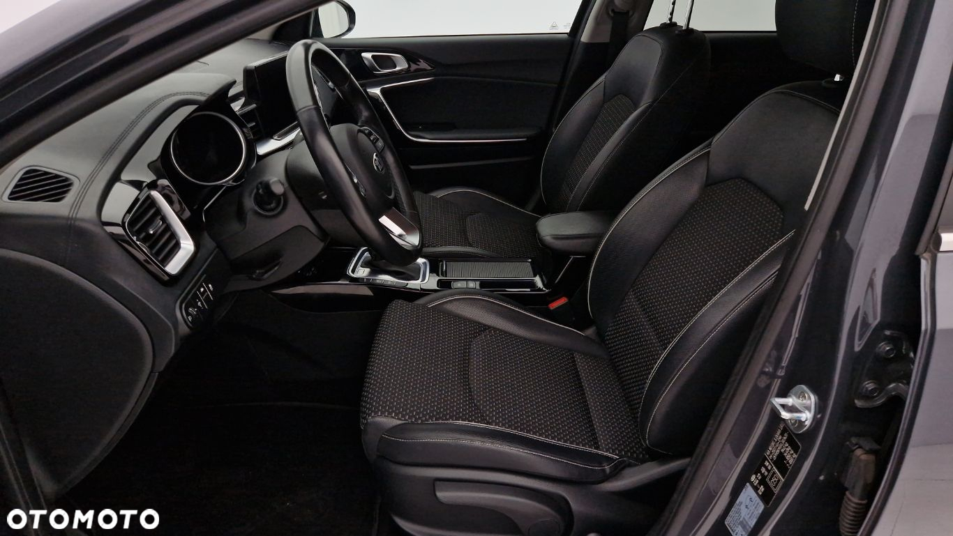 Kia Ceed - 15