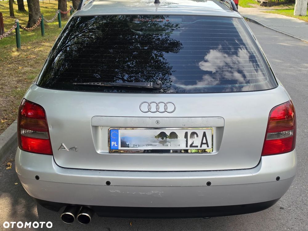 Audi A4 Avant 2.8 - 12