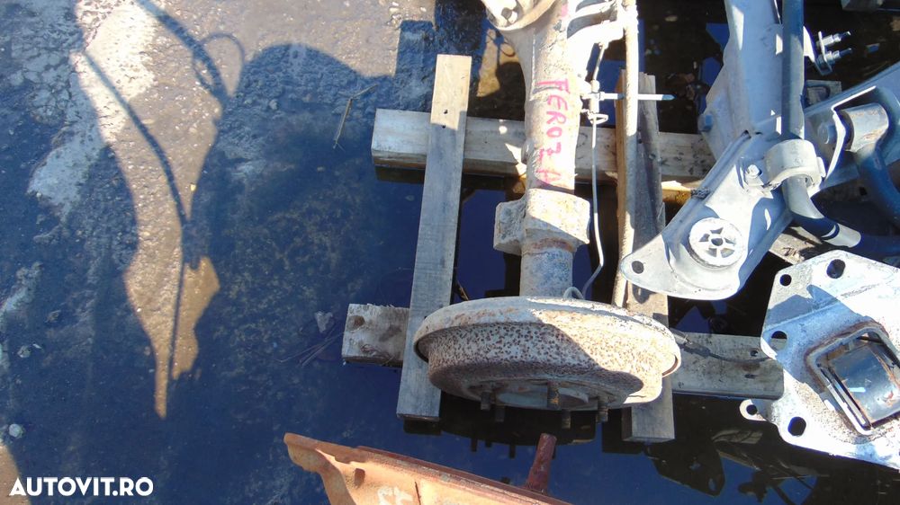 Punte spate Daihatsu Feroza an 1990 - 3