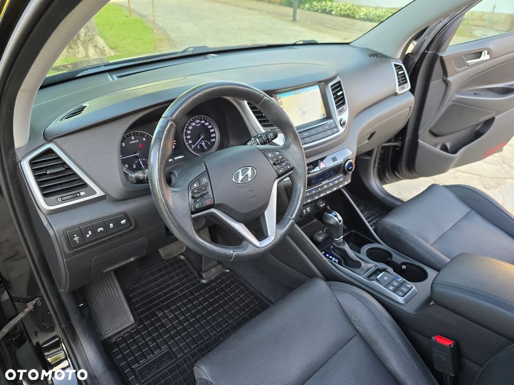 Hyundai Tucson 2.0 CRDI 4WD Automatik Premium - 31