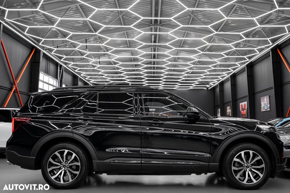 Ford Explorer 3.0 PHEV ST-Line - 28