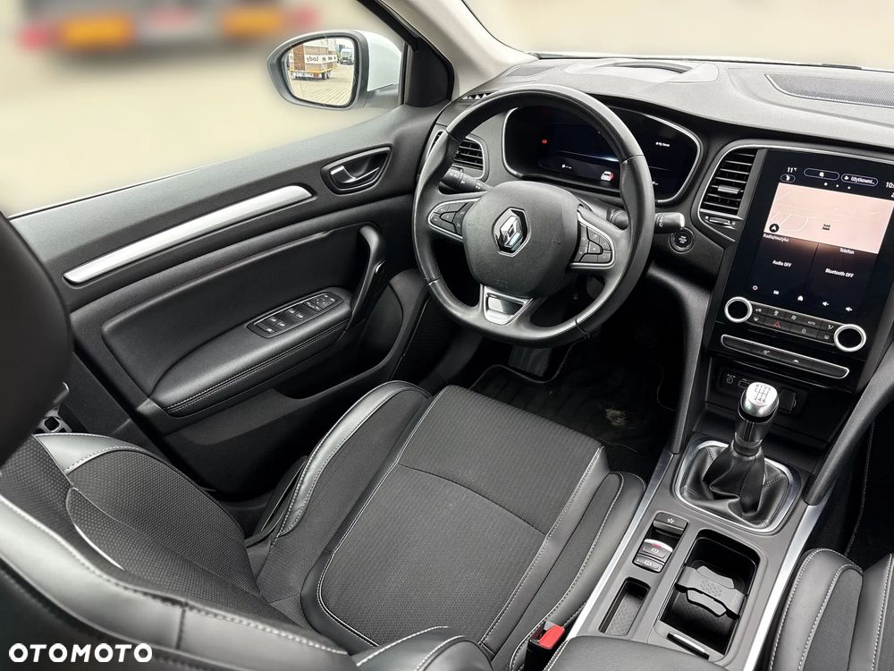 Renault Megane 1.3 TCe Intens - 21