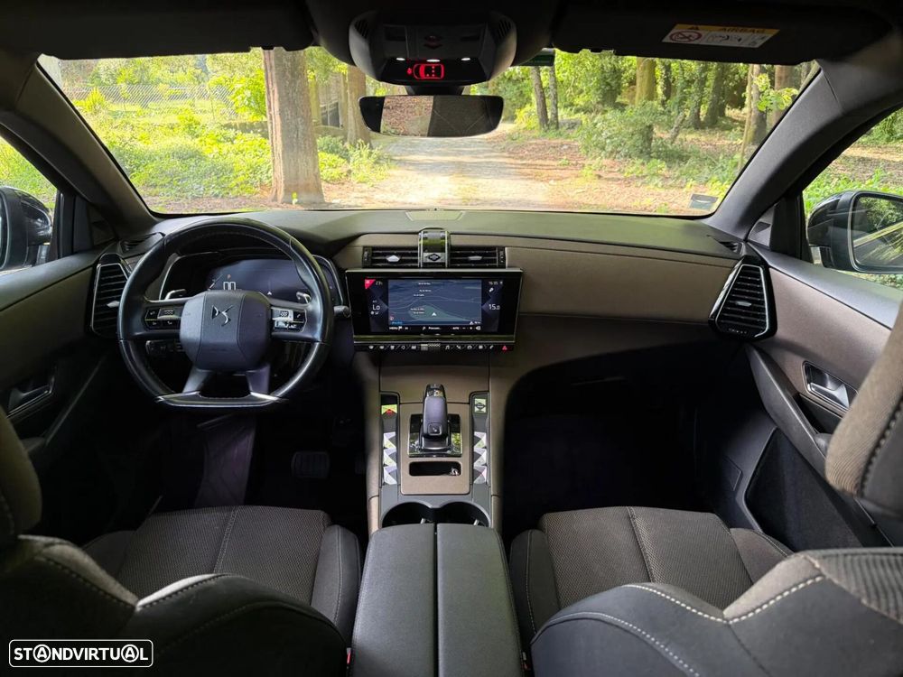 DS DS7 Crossback - 12