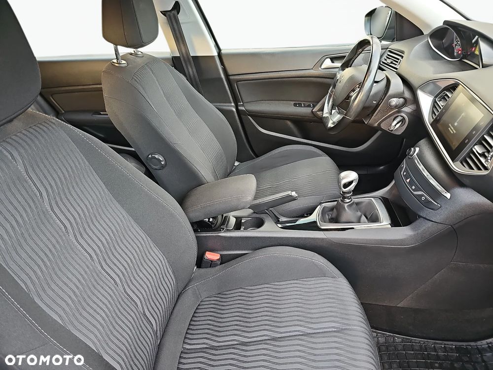 Peugeot 308 1.2 PureTech Active S&S - 14