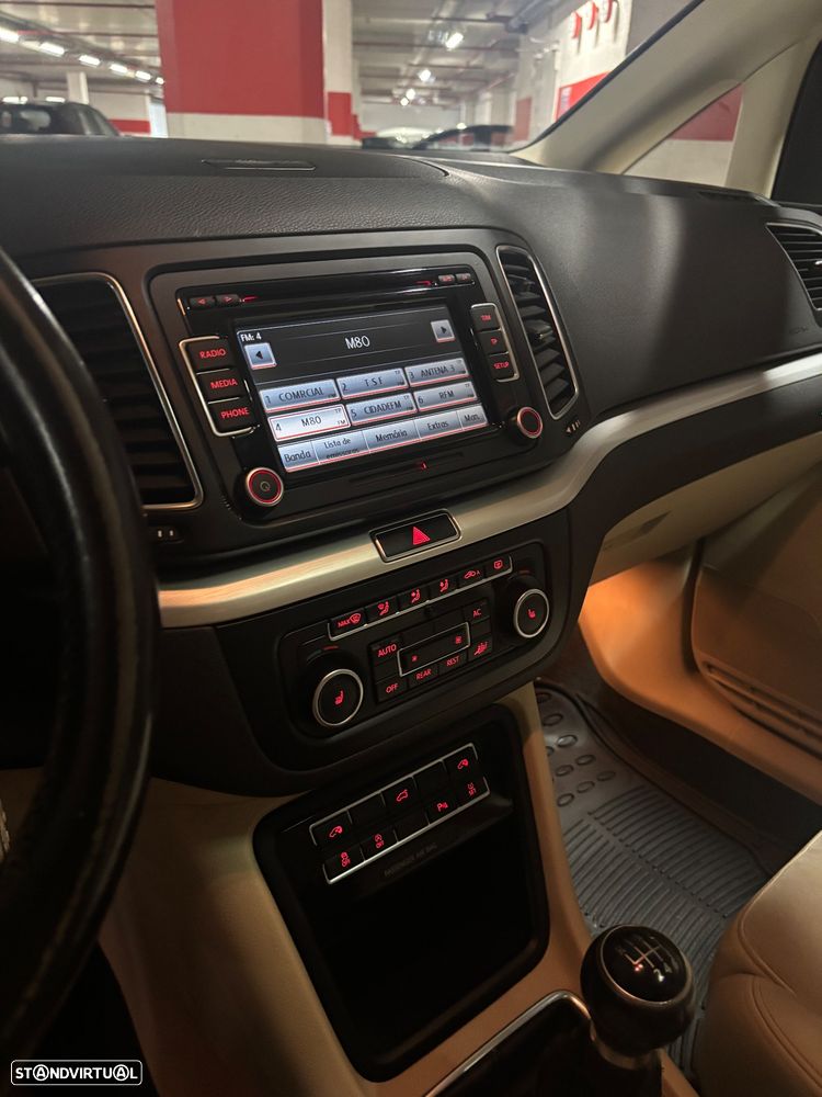 VW Sharan 2.0 TDI Highline - 17