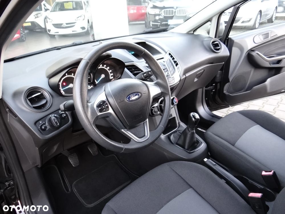 Ford Fiesta 1.25 Titanium - 23