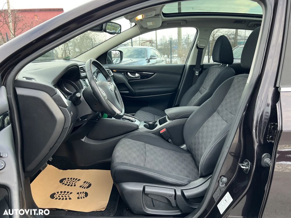 Nissan Qashqai 1.6 DCI Xtronic N-Connecta - 10