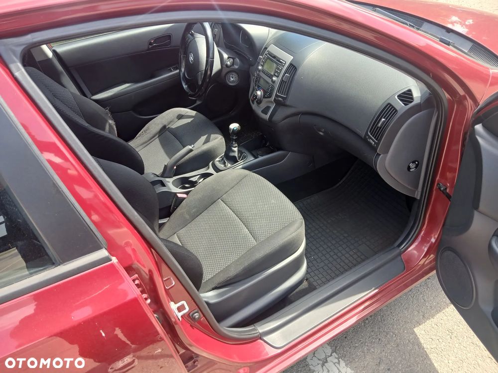 Hyundai i30 1.6 CRDi Base - 3