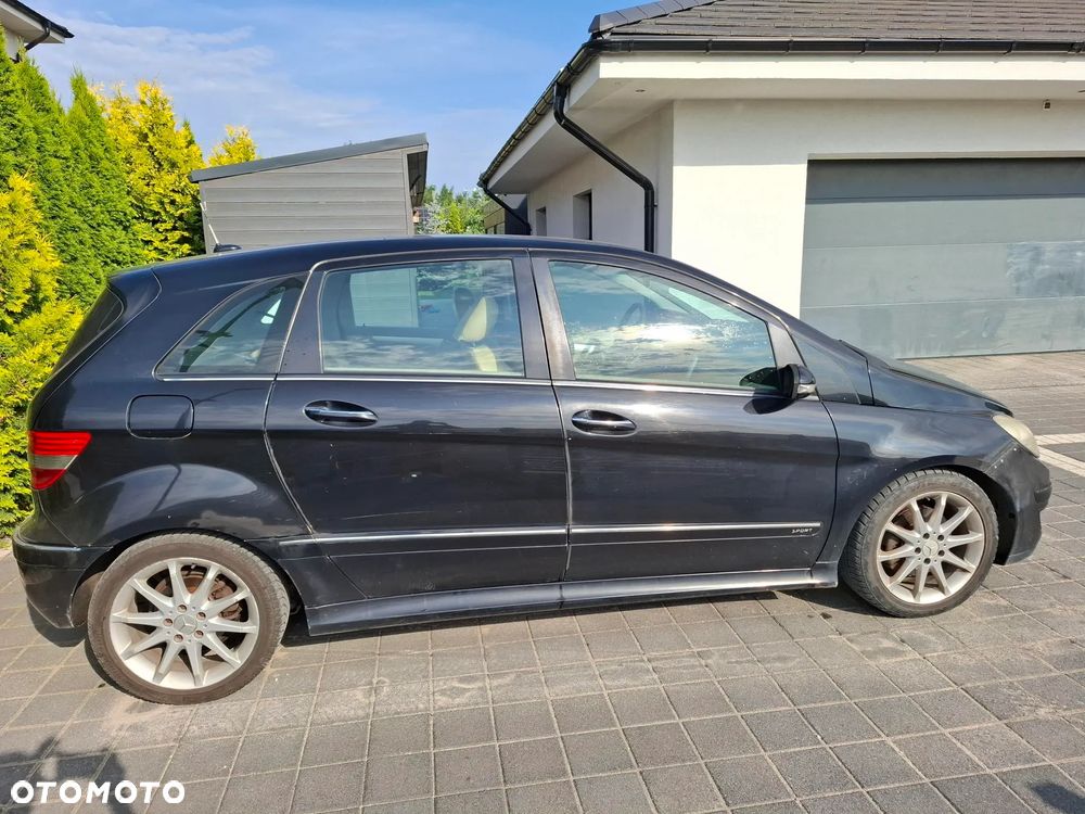 Mercedes-Benz Klasa B 200 CDI - 11