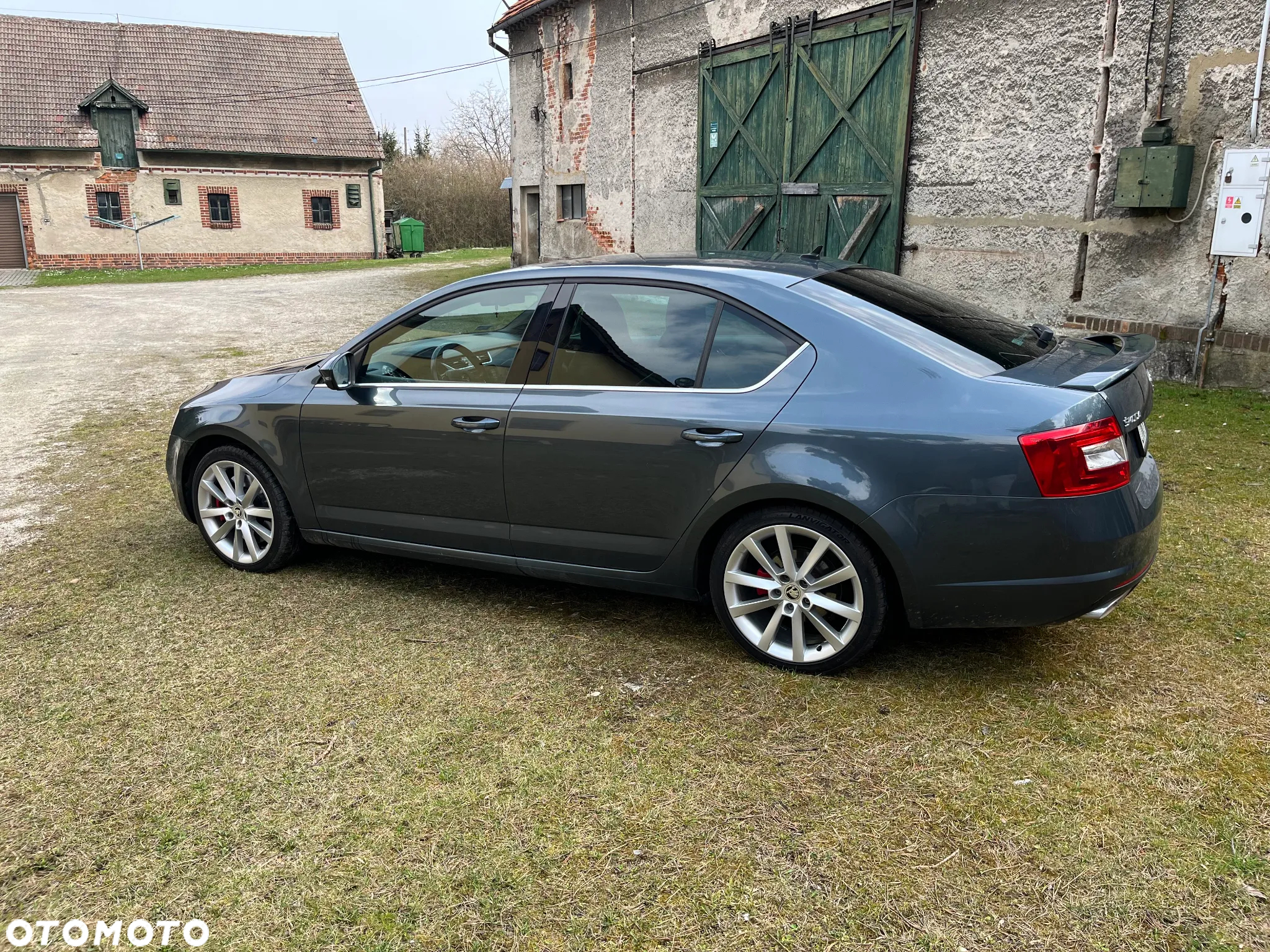 Skoda Octavia 2.0 TDI RS DSG - 2