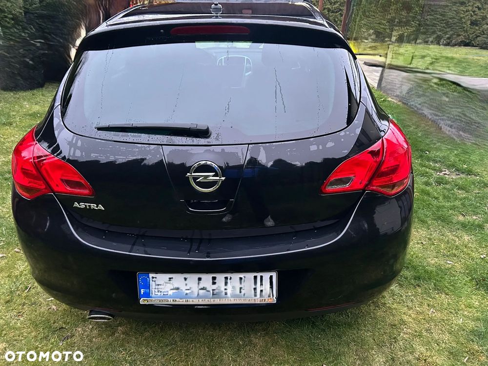 Opel Astra 1.4 Turbo Color Edition - 4