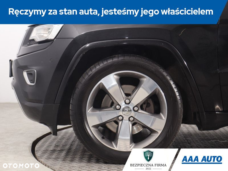 Jeep Grand Cherokee - 16