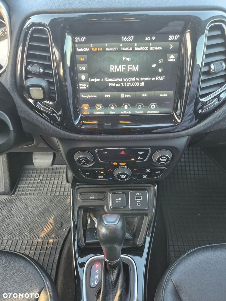 Jeep Compass - 14