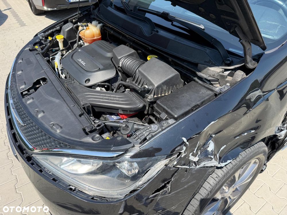 Chrysler Pacifica - 13