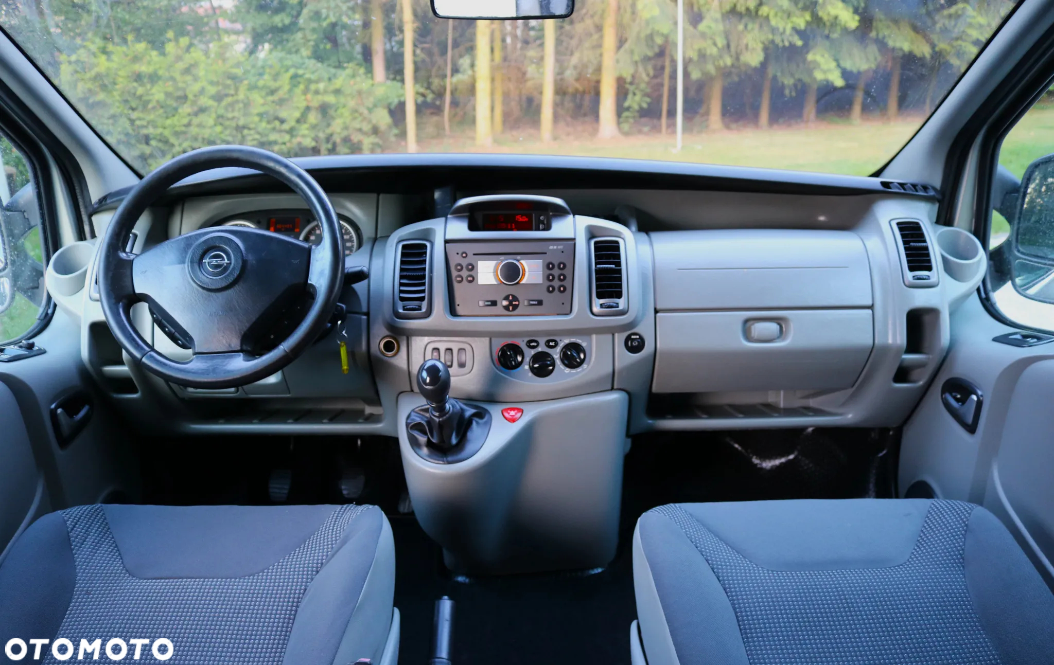 Opel Vivaro - 17