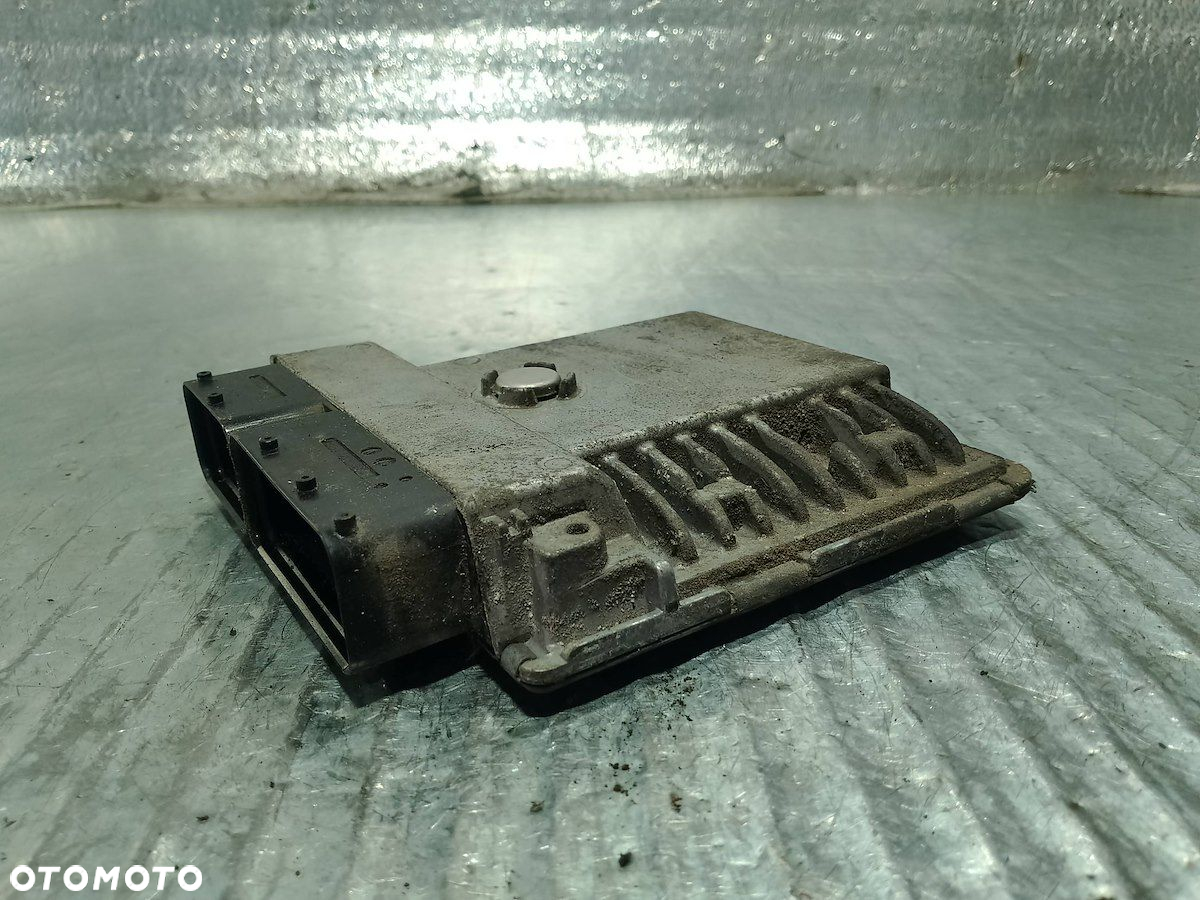 KOMPUTER, STEROWNIK SKODA FABIA II LIFT 03F906070AM 5WP44630 1.2 TSI - 5