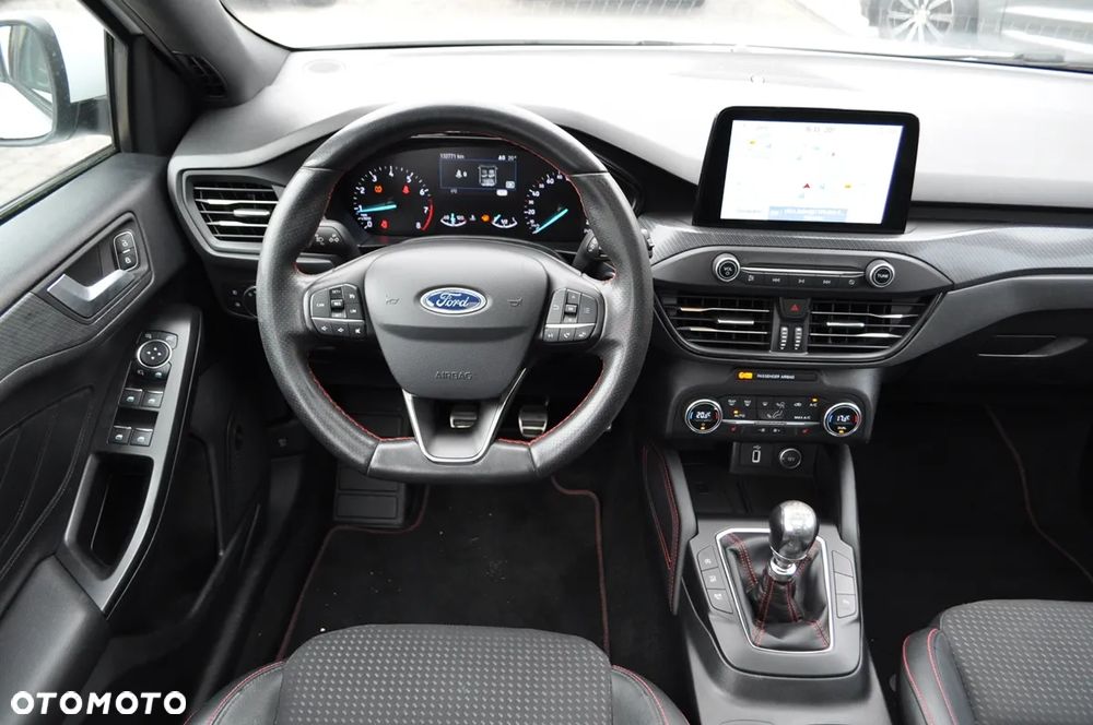 Ford Focus 1.0 EcoBoost Hybrid ST-LINE VIGNALE - 37