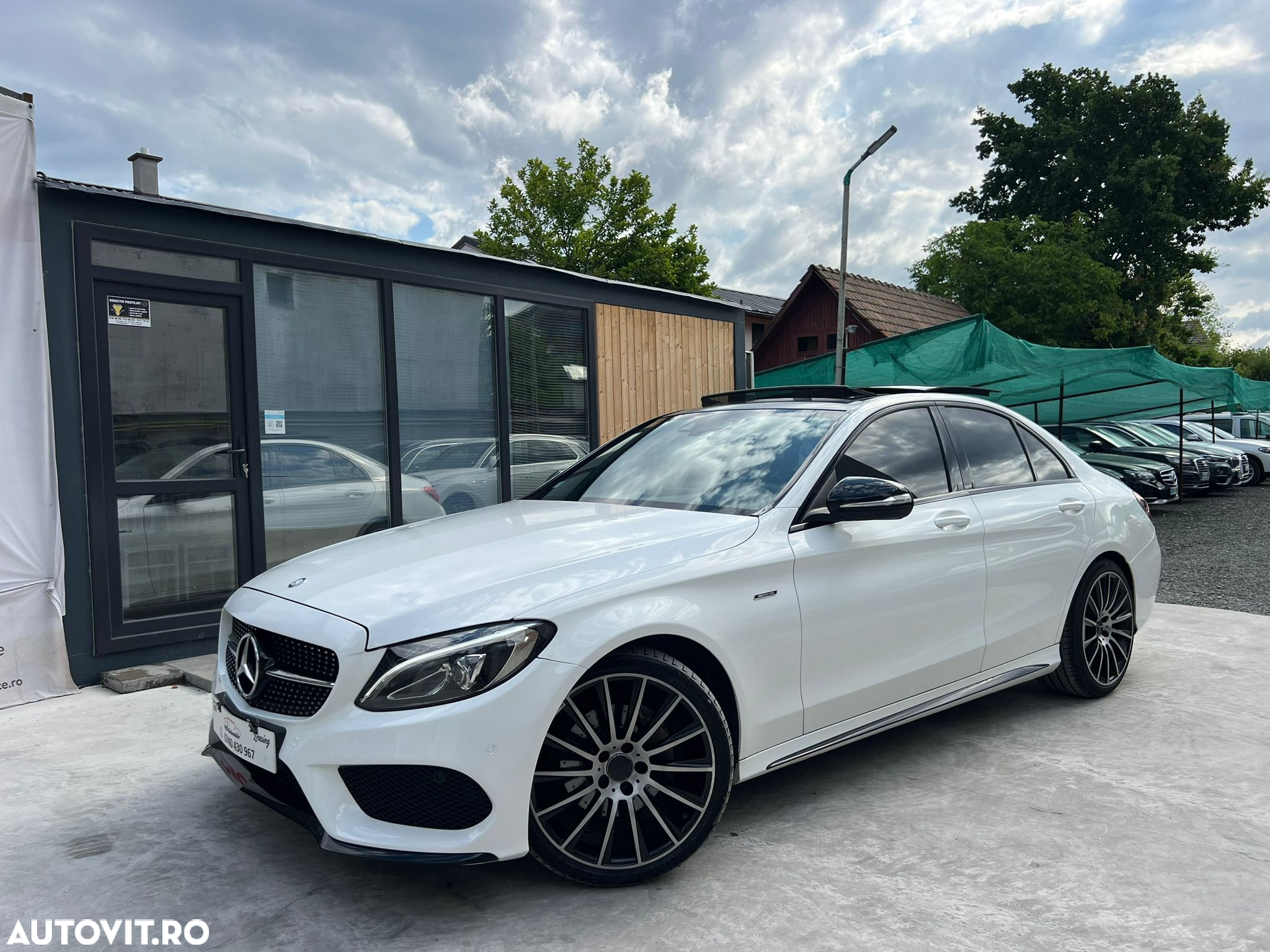 Mercedes-Benz C - 27