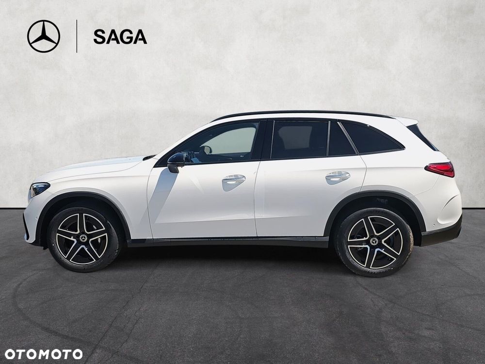 Mercedes-Benz GLA - 9
