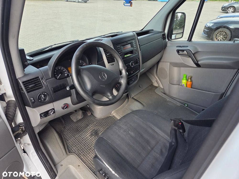 Mercedes-Benz Sprinter - 8