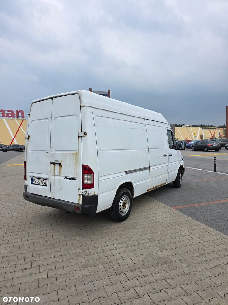 Mercedes-Benz Sprinter - 7