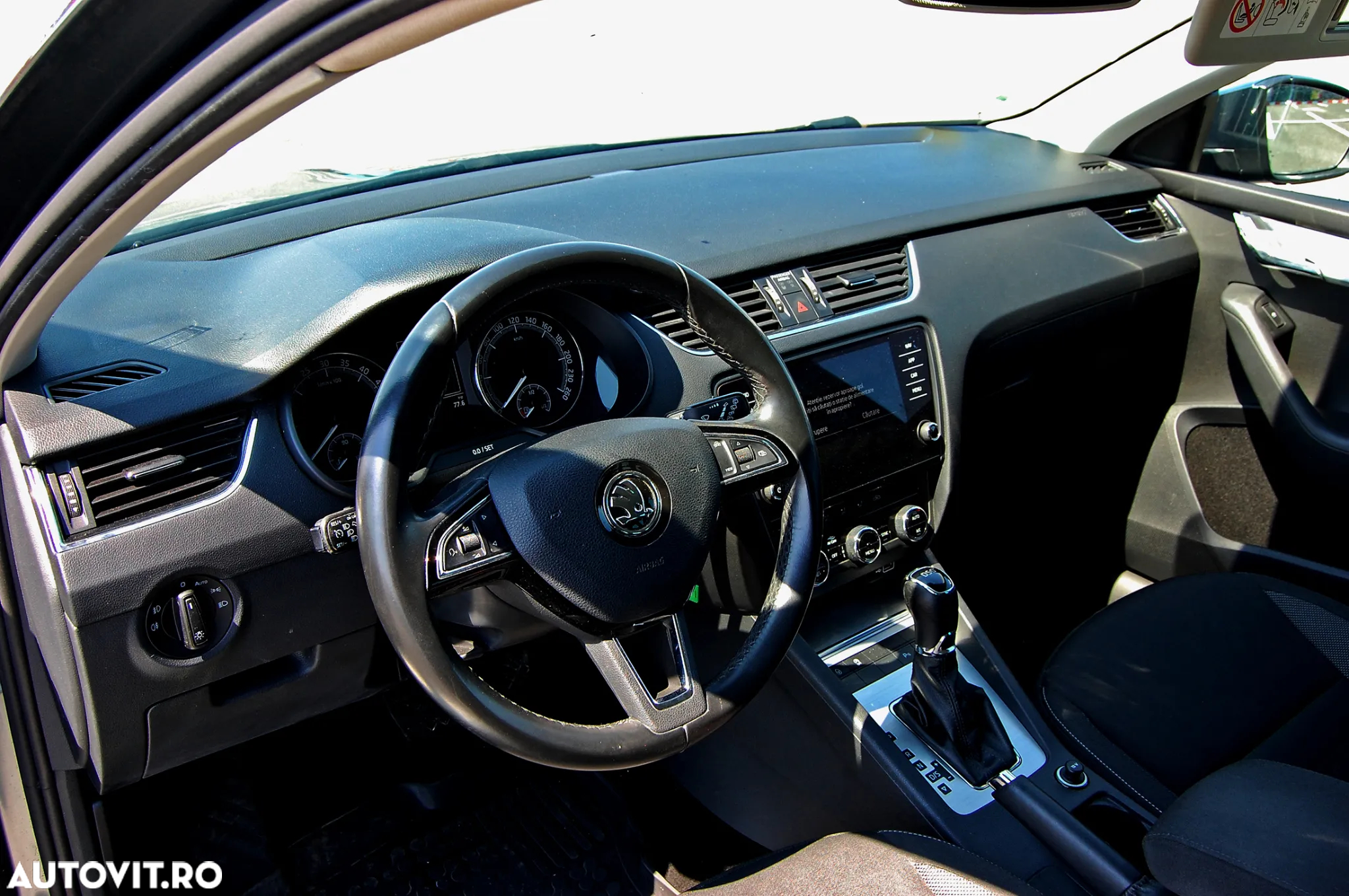 Skoda Octavia 2.0 TDI DSG Style - 17