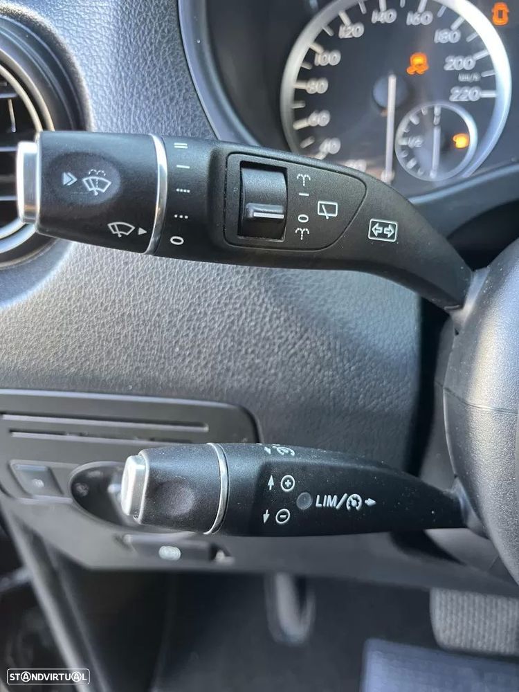Mercedes-Benz Vito Tourer 114 CDI (BlueTEC) Longa Aut. PRO - 26