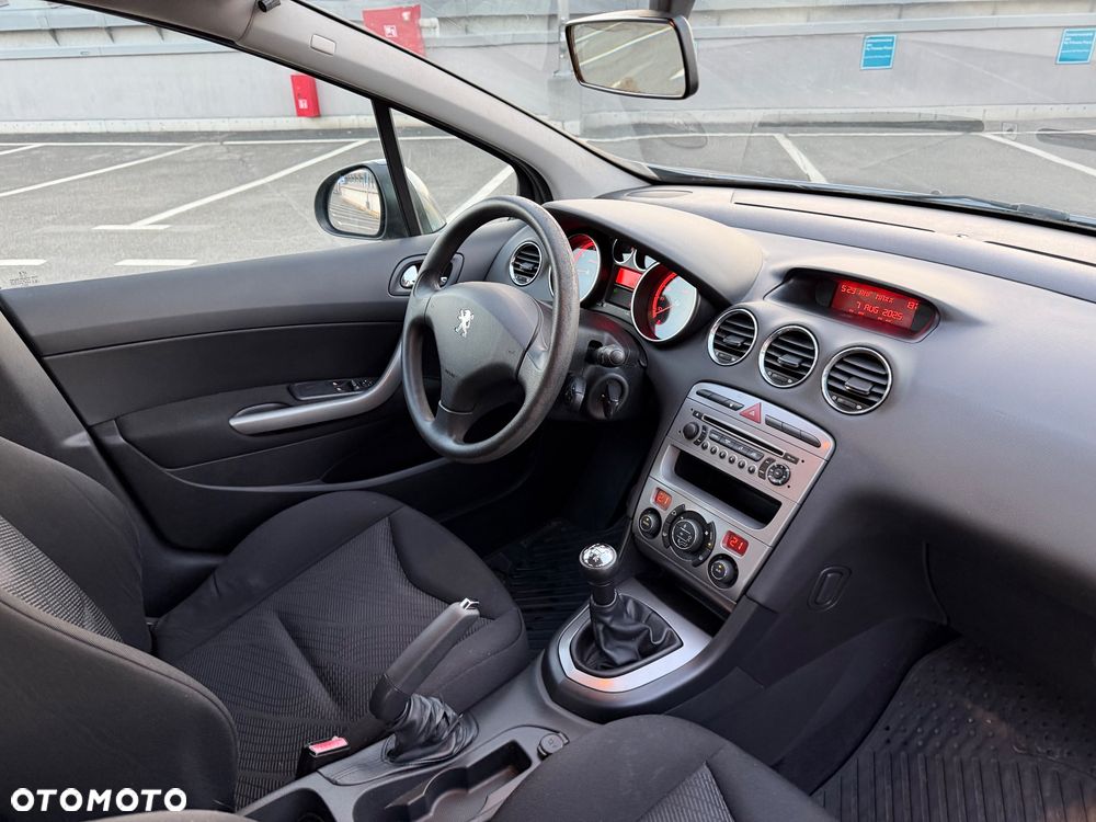 Peugeot 308 1.6 Trendy - 27