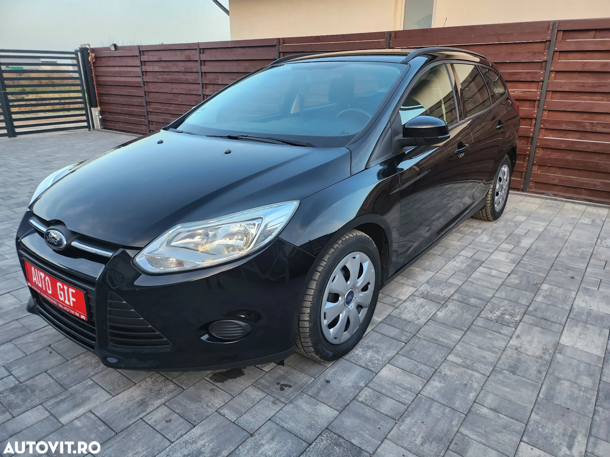 Ford Focus 1.6 TDCi DPF Start-Stopp-System Trend - 12