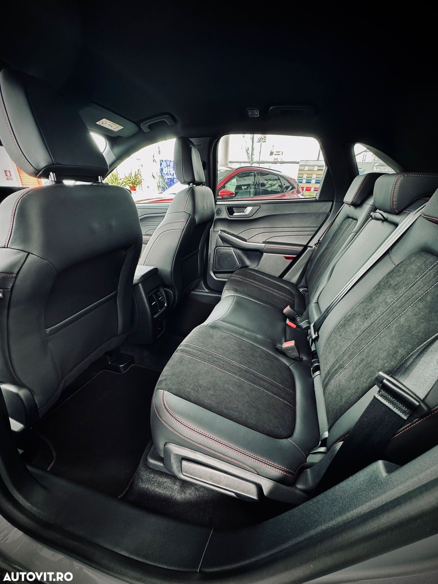 Ford Kuga 2.5 Duratec FWD PHEV ST-Line X - 13
