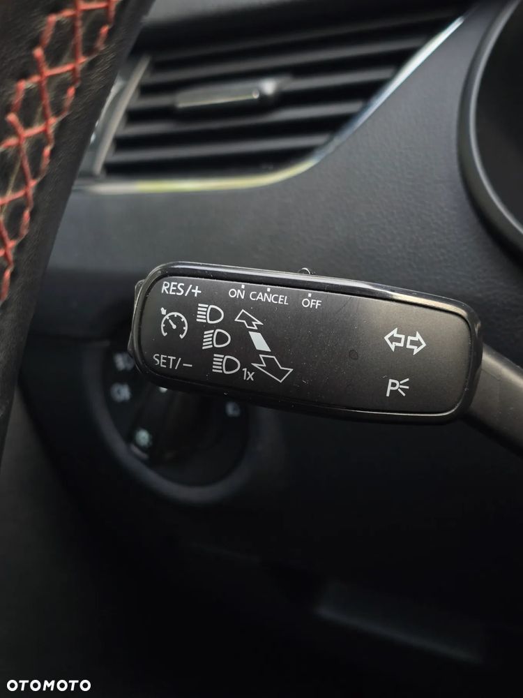 Skoda Octavia 2.0 TDI 4x4 DSG RS - 32