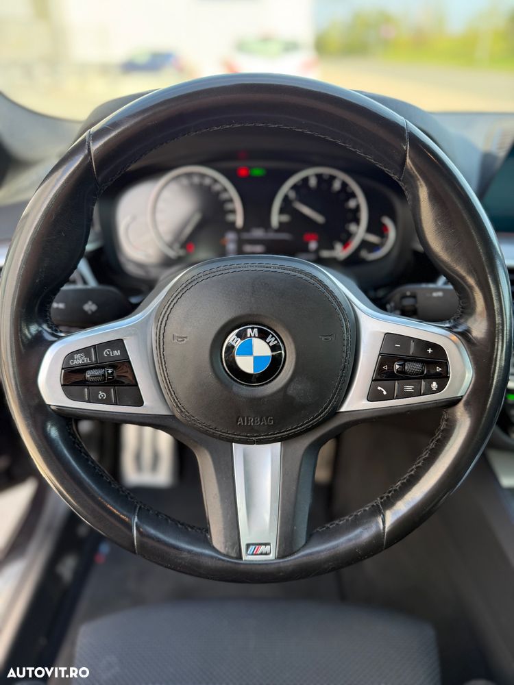 BMW Seria 5 520d Aut. M Sport Edition - 22
