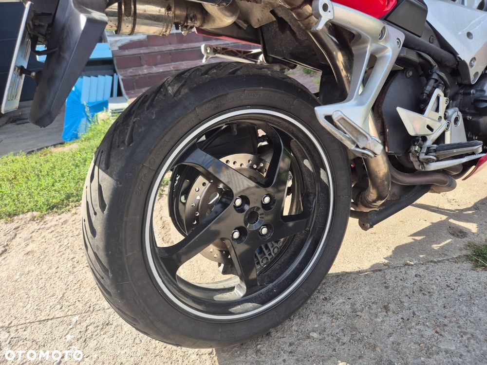 Honda VFR - 7