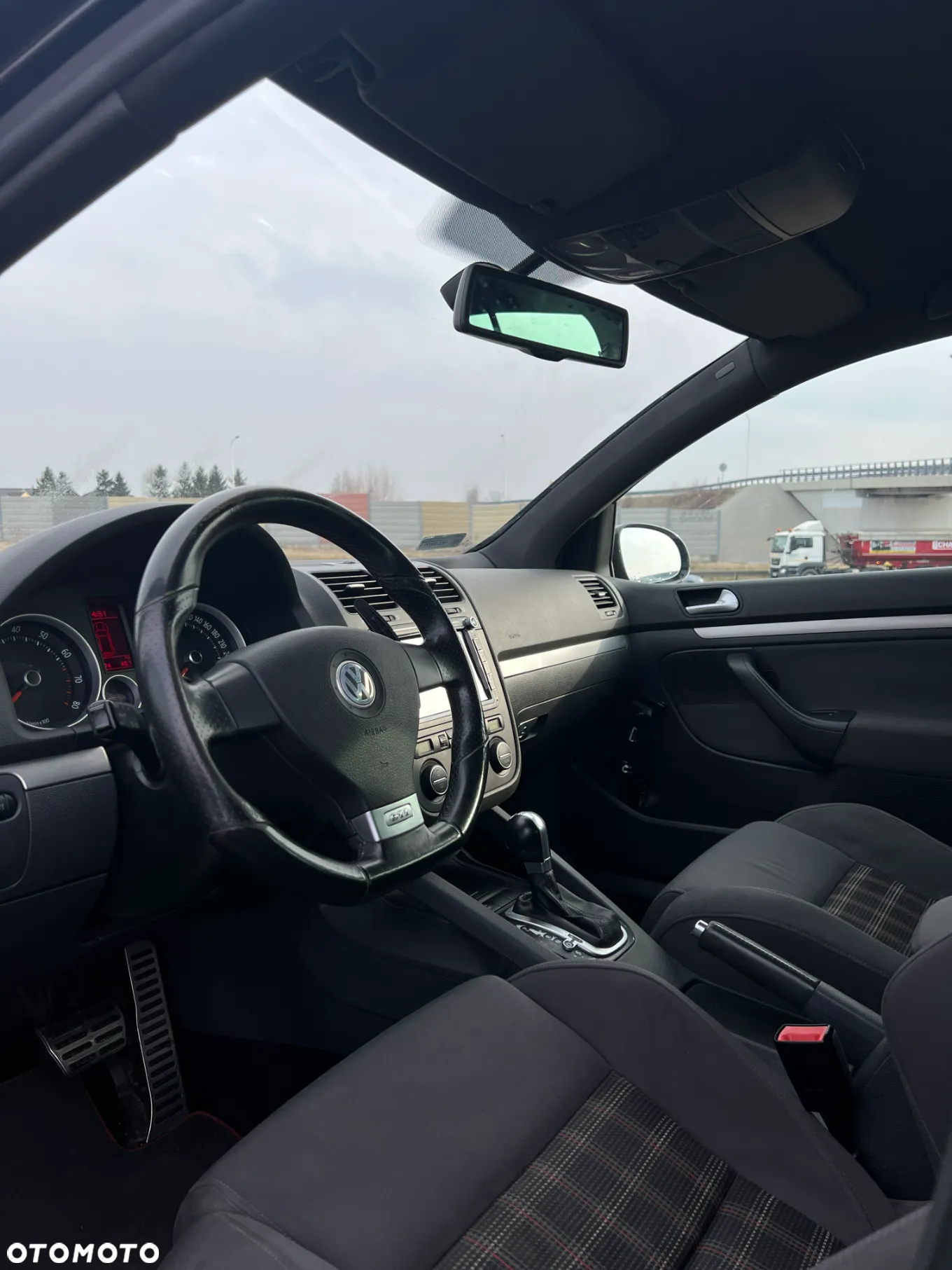 Volkswagen Golf 2.0 GTI DSG - 12